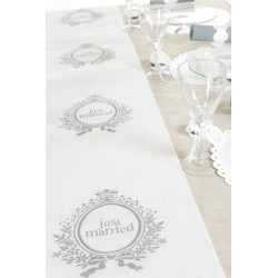 nappage : chemin de table just-married 30 cm x 5m
